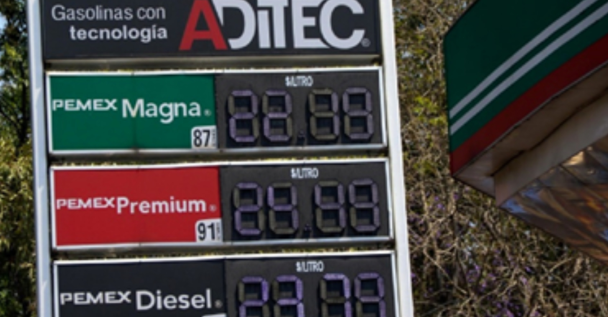 Gasolina premium se vende a $21.69 por litro, ¿y la magna?