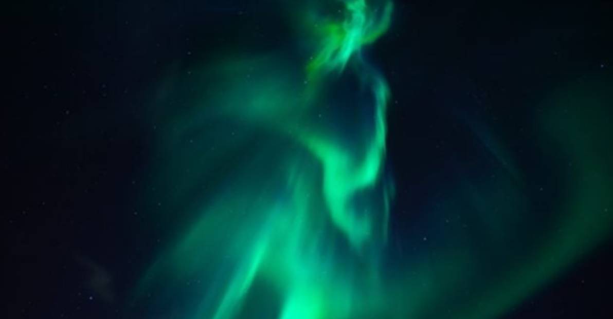 Conoce el impresionante fenómeno de la aurora boreal, desde las alturas
