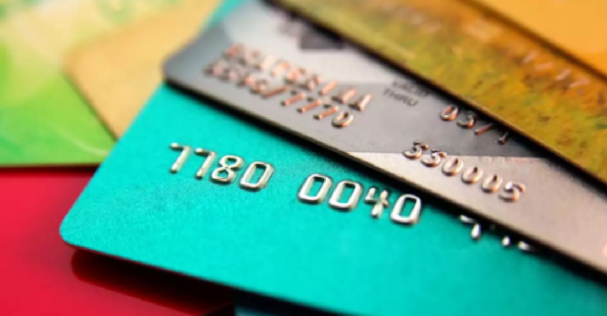 El Banco de México busca cambios para calcular el CAT de préstamos y tarjetas