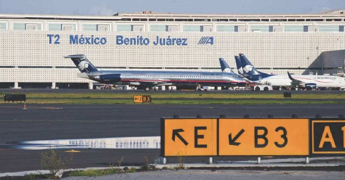 El costo de volar en México
					