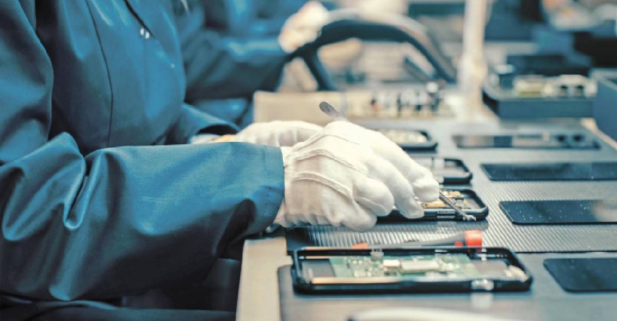 Energía, agua y seguridad logística, frenos para inversiones en semiconductores en México: OCDE
					