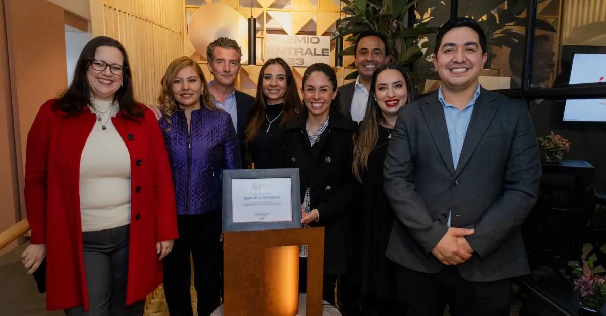 Grupo Bimbo recibe el Premio Éntrale 2023 por su inclusión laboral de Personas con Discapacidad