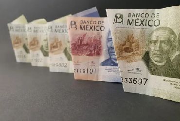 Ingresos del gobierno 2025 sorprenden con alza récord en recaudación