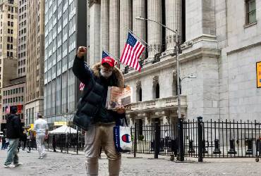 Los riesgos de recesión en EU suben a 45%, advierte Goldman Sachs