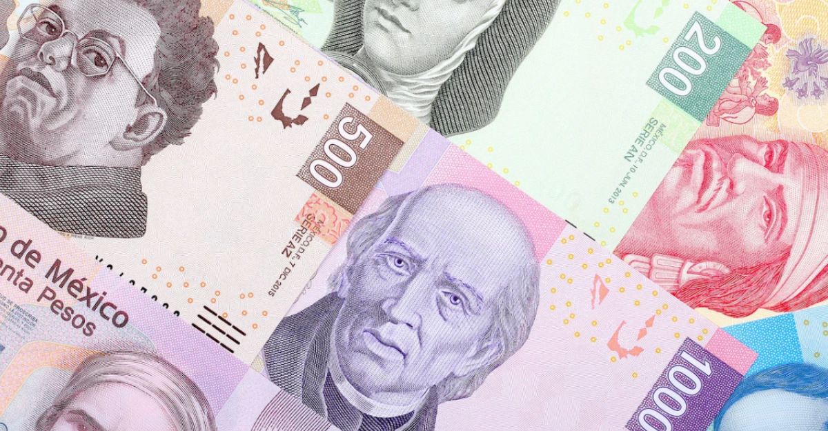 Peso retrocede y perfila séptima semana de pérdidas; BMV avanza
