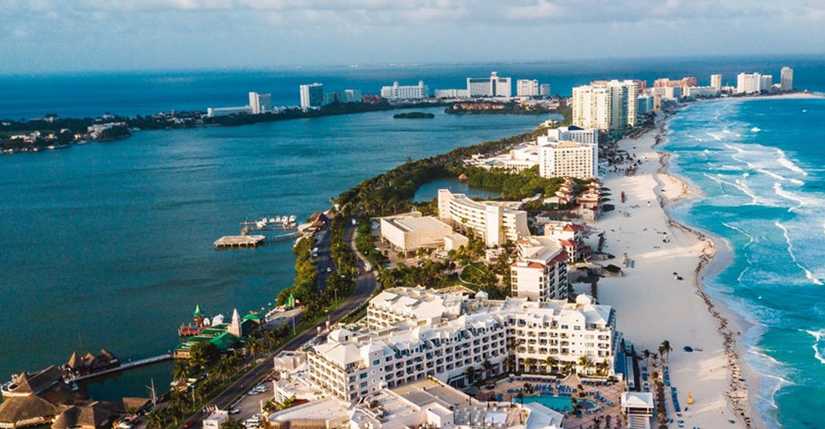 Prevén reactivar turismo en Cancún el 8 de junio; Los Cabos no ha