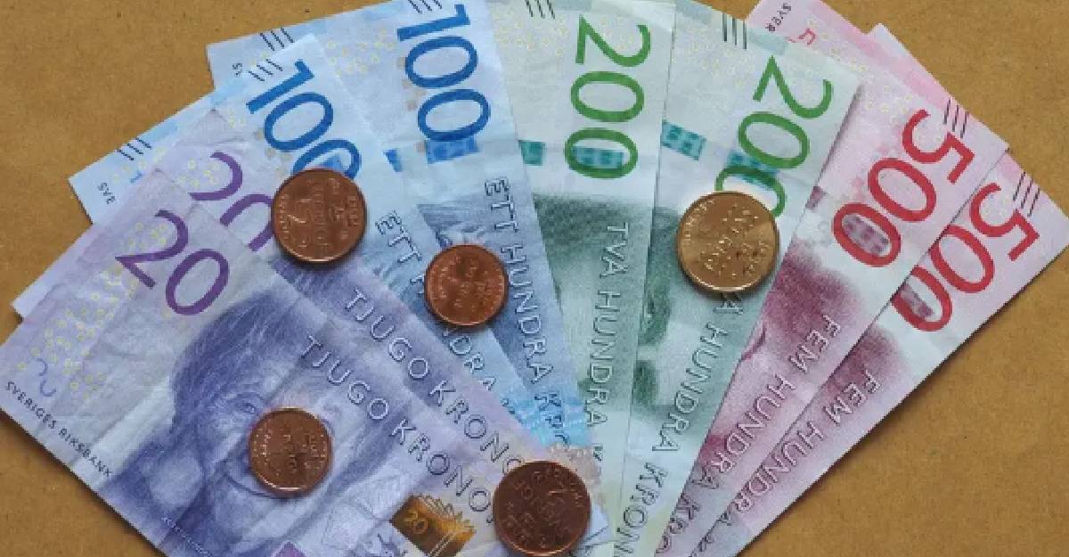 Suecia presentó un proyecto de ley, para obligar a farmacias y supermercados a aceptar pagos en efectivo
					