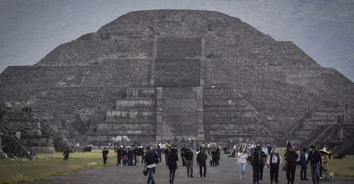 ¡Cine en las pirámides! Teotihuacán tendrá autocinema para reactivar economía