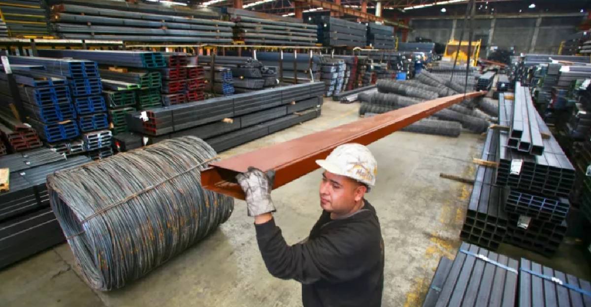 México busca evitar nuevos aranceles de EU por acusación de sobrecapacidad industrial